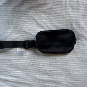 Lululemon Black Belt Bag Never Worn
